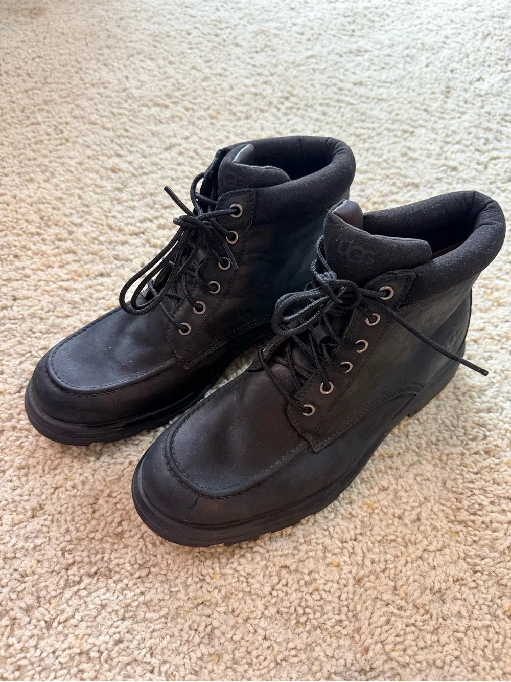 UGG Men's Black Waterproof Leather Hullen Utility Boots (Size 9.5 US / 42.5 EU)